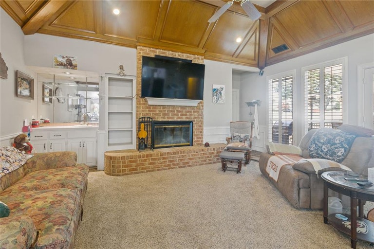 Photo 16 of 36 - 1312 Buxton Dr, Desoto, TX 75115