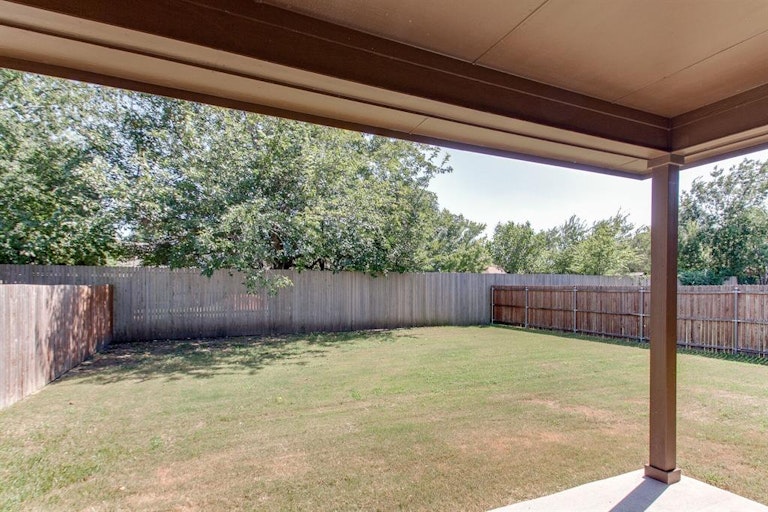 Photo 23 of 31 - 1924 Kachina Lodge Rd, Fort Worth, TX 76131