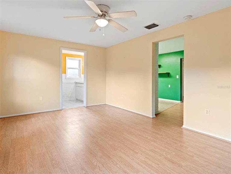 Photo 17 of 63 - 1216 E Lambright St, Tampa, FL 33604