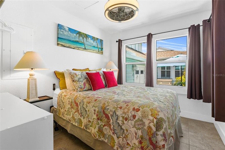 Photo 4 of 52 - 12400 Gulf Blvd #1, Saint Petersburg, FL 33706