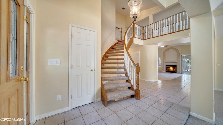 Photo 5 of 34 - 10968 N Black Canyon Ct, Tucson, AZ 85737