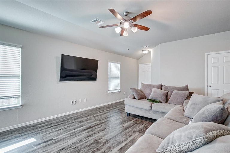 Photo 32 of 42 - 23330 Dovetail Colony Ct, Katy, TX 77493