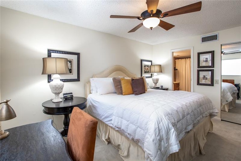 Photo 19 of 32 - 6295 Bahia Del Mar Cir #213, Saint Petersburg, FL 33715
