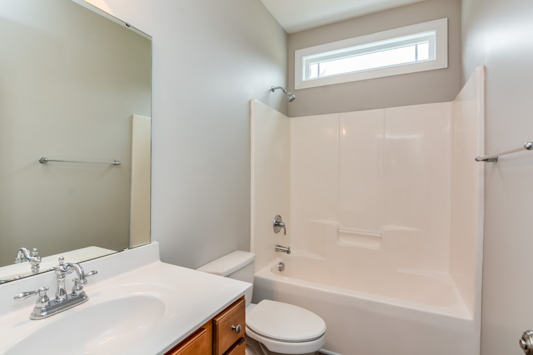 Photo 18 of 27 - 92 Poston Ct, Benson, NC 27504