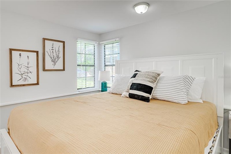 Photo 24 of 43 - 725 S Rushing Ave, Lakeland, FL 33801