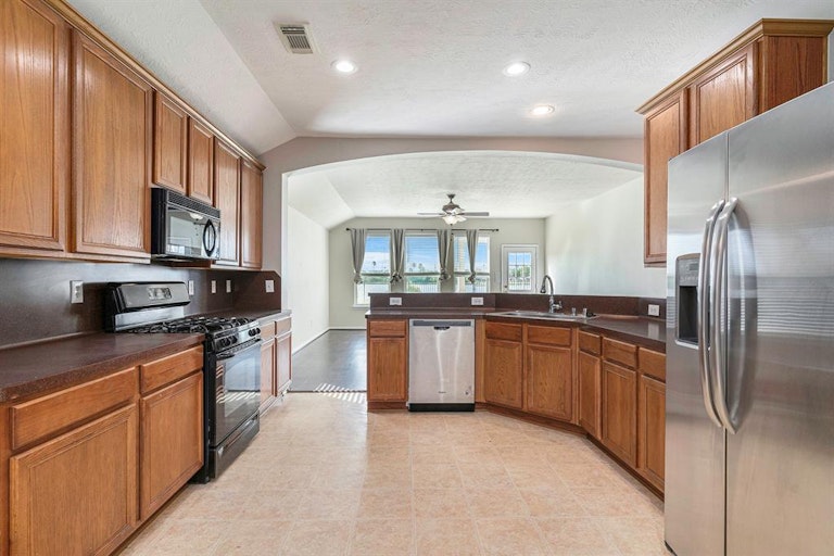 Photo 11 of 25 - 3284 Gladewater Ln, League City, TX 77573
