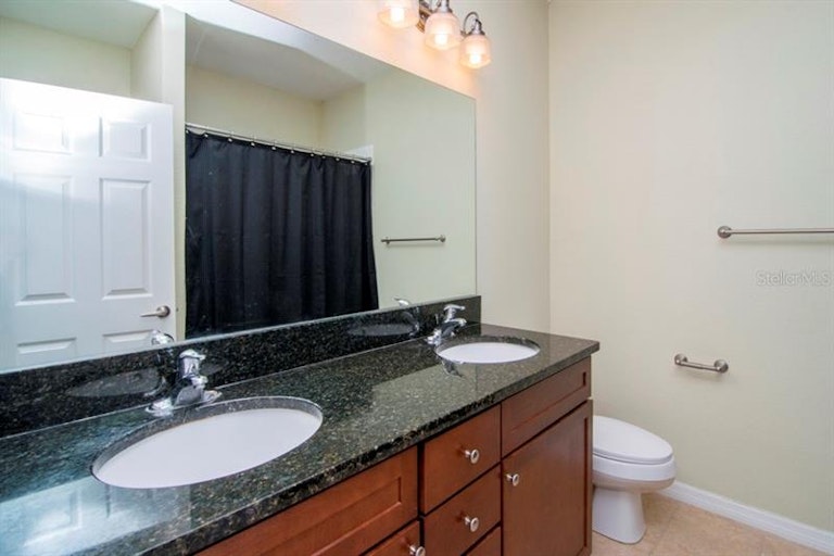 Photo 12 of 20 - 1287 Sawgrass St, Clearwater, FL 33755