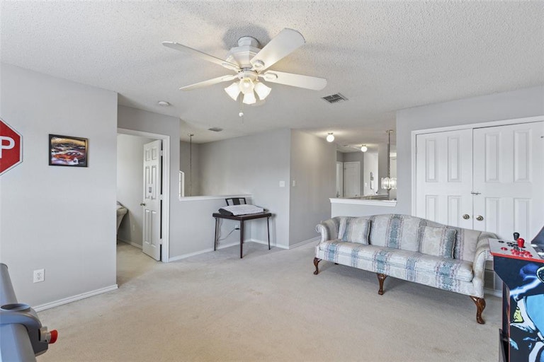 Photo 25 of 32 - 1105 Indian Trail Ct, Roanoke, TX 76262