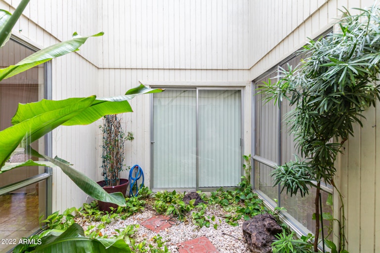 Photo 6 of 39 - 4507 W Morten Ave, Glendale, AZ 85301