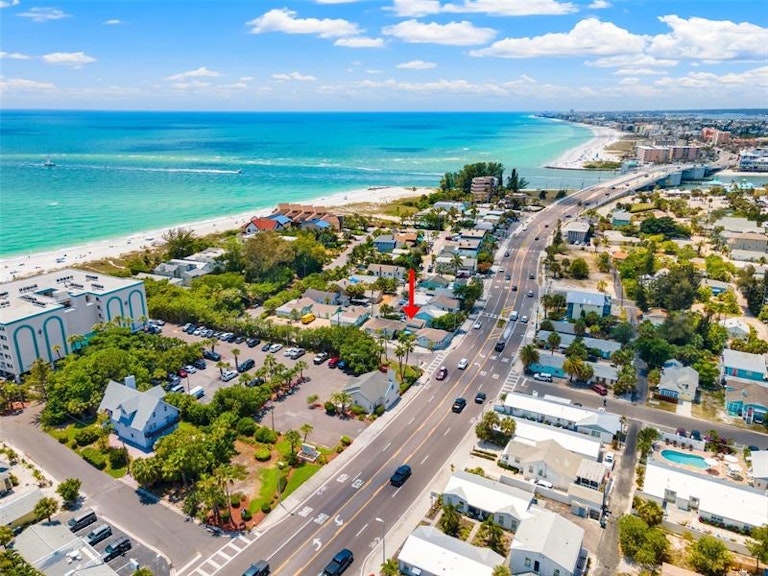 Photo 7 of 52 - 12400 Gulf Blvd #1, Saint Petersburg, FL 33706