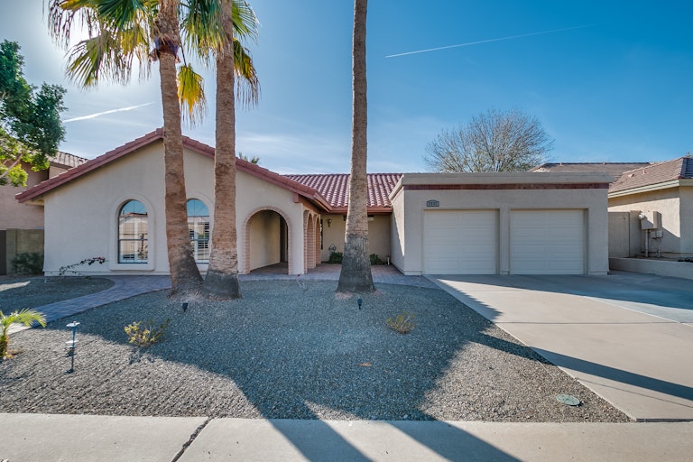 Photo 1 of 36 - 3937 E Keresan St, Phoenix, AZ 85044