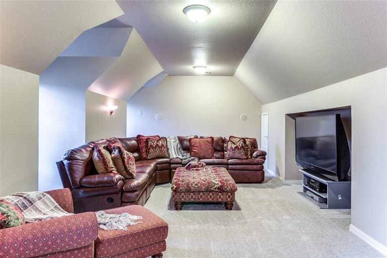 Photo 24 of 40 - 308 Kali Ct, Murphy, TX 75094