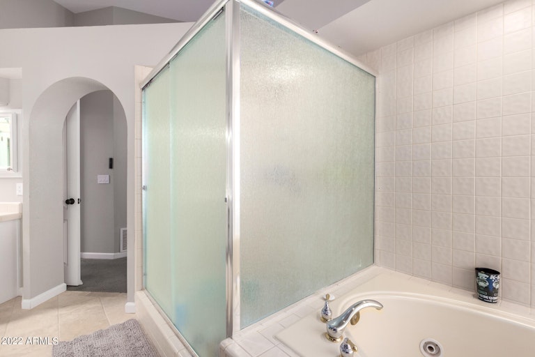 Photo 23 of 79 - 117 E Fairway Cir, Litchfield Park, AZ 85340