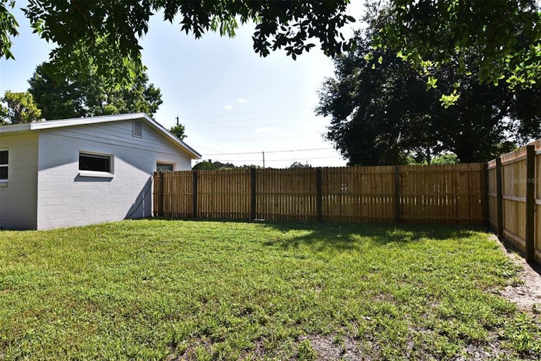 Photo 36 of 40 - 2201 Murdock Blvd, Orlando, FL 32817
