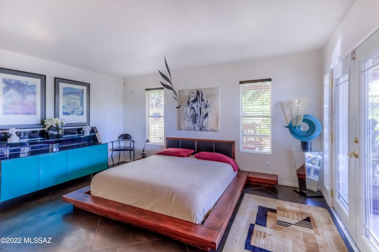 Photo 15 of 50 - 171 E Yvon Dr, Tucson, AZ 85704