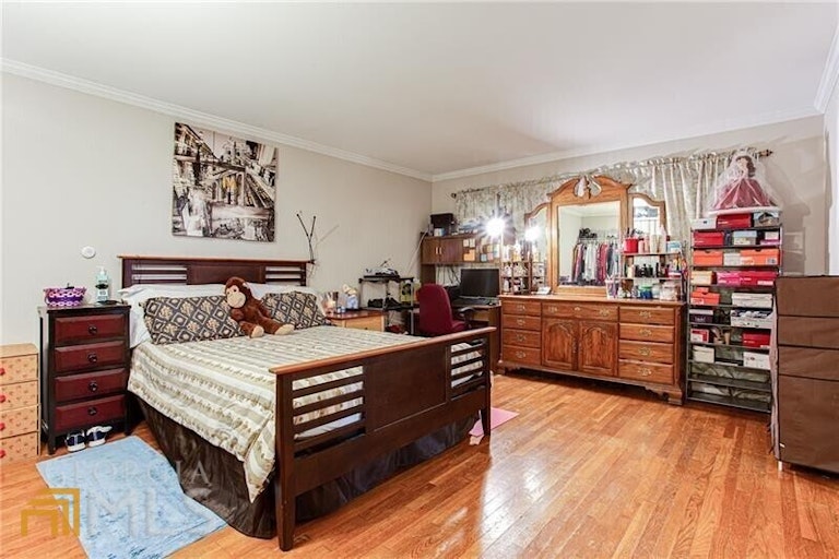 Photo 8 of 37 - 2612 Clairmont Rd NE, Atlanta, GA 30329