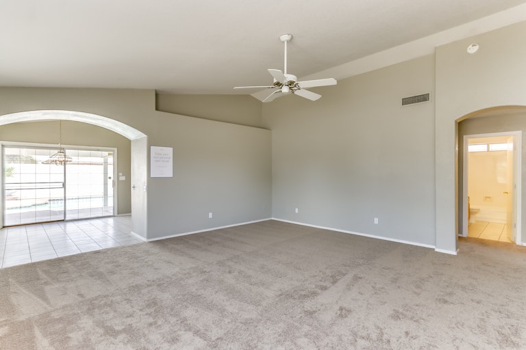 Photo 6 of 30 - 8456 W Charter Oak Rd, Peoria, AZ 85381