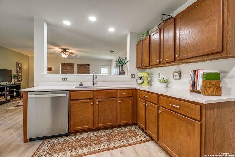 Photo 6 of 25 - 3630 Crimson Star, San Antonio, TX 78261