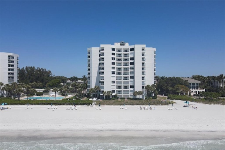 Photo 36 of 63 - 1000 Longboat Club Rd #702, Longboat Key, FL 34228