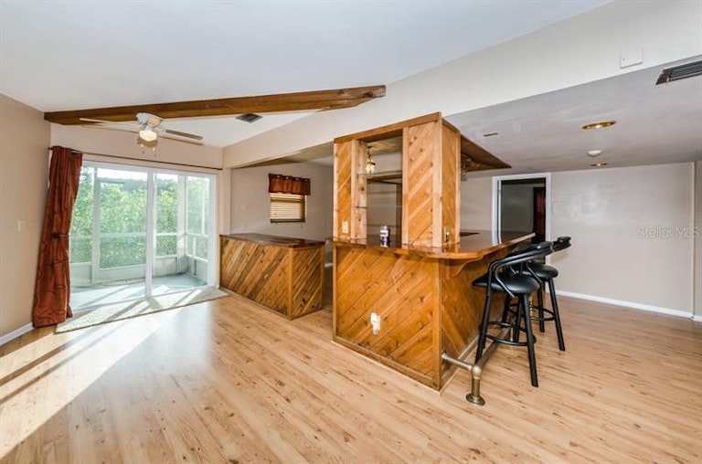 Photo 11 of 23 - 8109 Bay Dr, Tampa, FL 33635