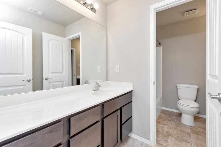 Photo 22 of 40 - 7608 Boat Wind Rd, Fort Worth, TX 76179