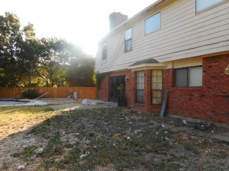 Photo 18 of 23 - 1133 Lexington Ln, Desoto, TX 75115