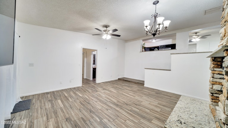Photo 4 of 36 - 3918 S Cook St, Tucson, AZ 85746