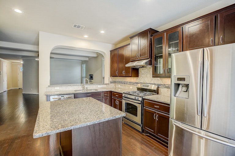 Photo 28 of 36 - 2620 Lightfoot Trl, Austin, TX 78745