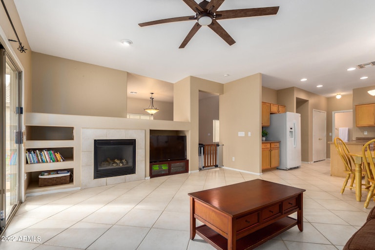 Photo 9 of 30 - 25228 N 41st Ave, Phoenix, AZ 85083
