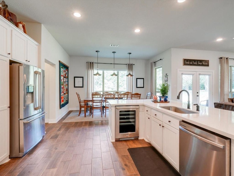 Photo 11 of 40 - 6409 Shoreline Dr, Little Elm, TX 75068