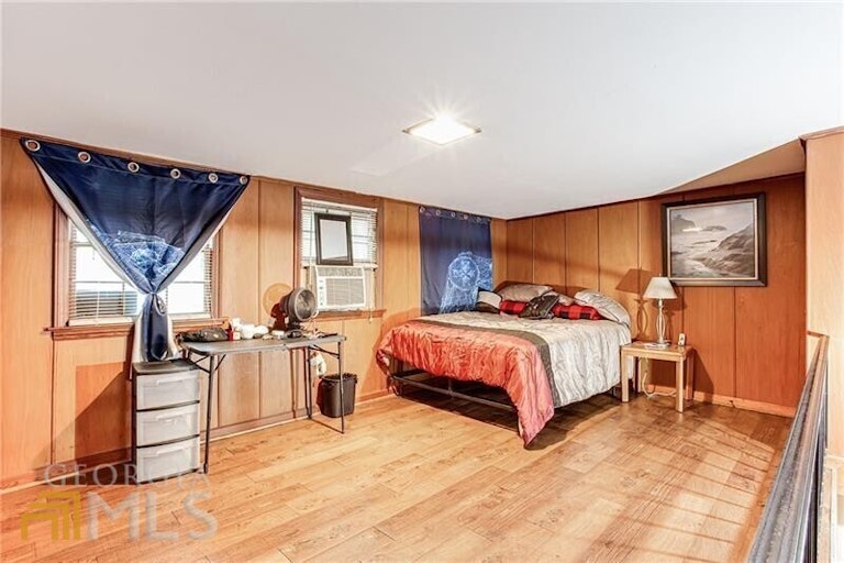 Photo 22 of 37 - 2612 Clairmont Rd NE, Atlanta, GA 30329