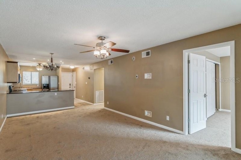 Photo 18 of 29 - 6033 34th St W #80, Bradenton, FL 34210