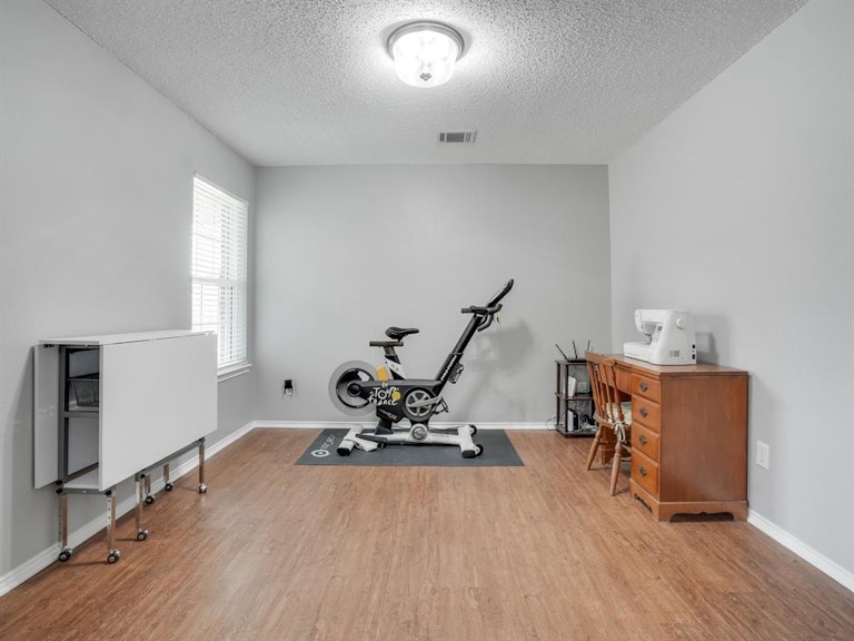 Photo 16 of 19 - 9904 Fillmore Dr, McKinney, TX 75072