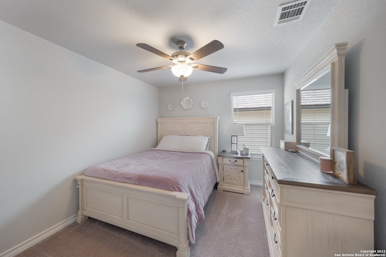 Photo 21 of 26 - 5503 Burr Blf, San Antonio, TX 78266