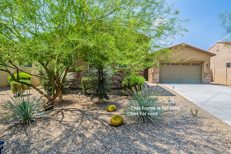 Photo 1 of 32 - 15312 S 181st Dr, Goodyear, AZ 85338