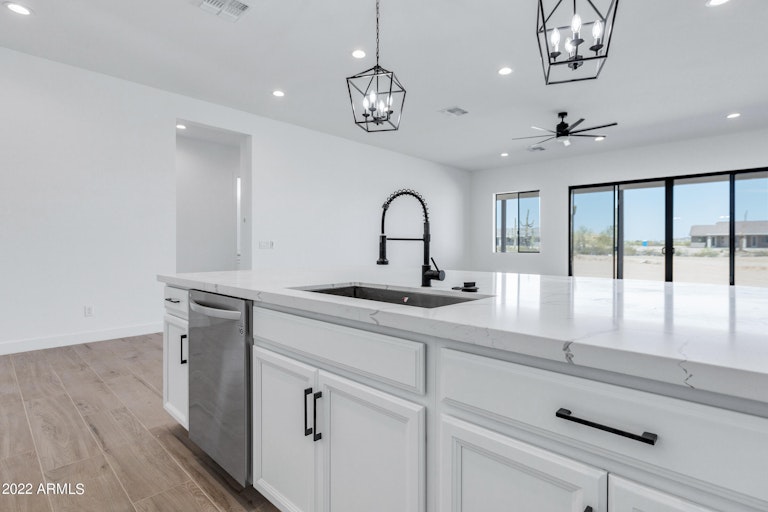 Photo 10 of 38 - 1326 W Lucky Ln, Queen Creek, AZ 85142