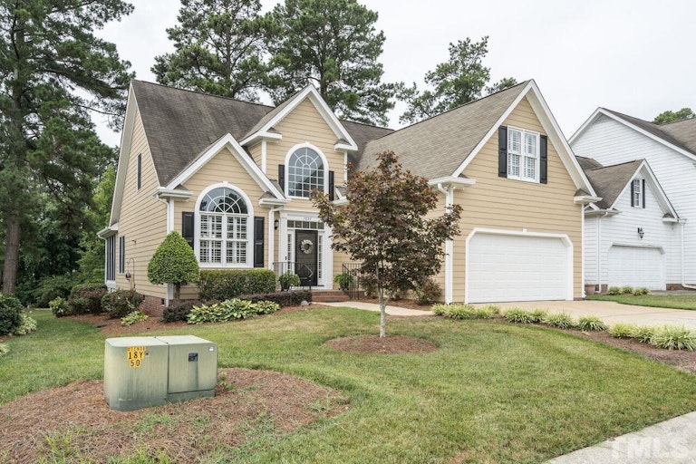 Photo 31 of 40 - 1027 Loch Lomond Dr, Clayton, NC 27520