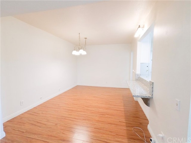 Photo 11 of 32 - 1900 W Glenoaks Ave Unit C, Anaheim, CA 92801