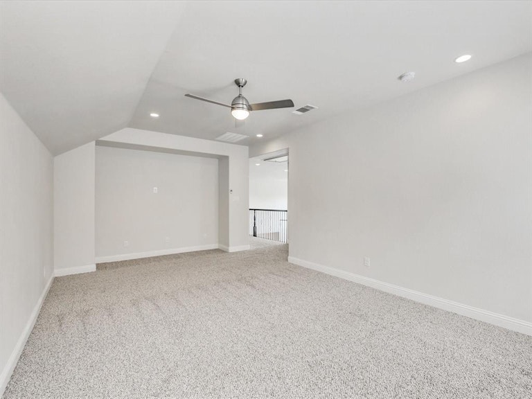 Photo 25 of 39 - 11121 Smoky Oak Ct, Argyle, TX 76226