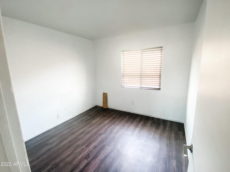 Photo 13 of 30 - 2440 E Valley View Dr, Phoenix, AZ 85042