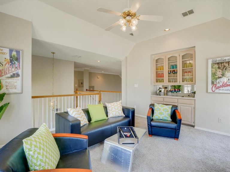 Photo 26 of 39 - 3911 Walnut Grove Ln, Carrollton, TX 75007