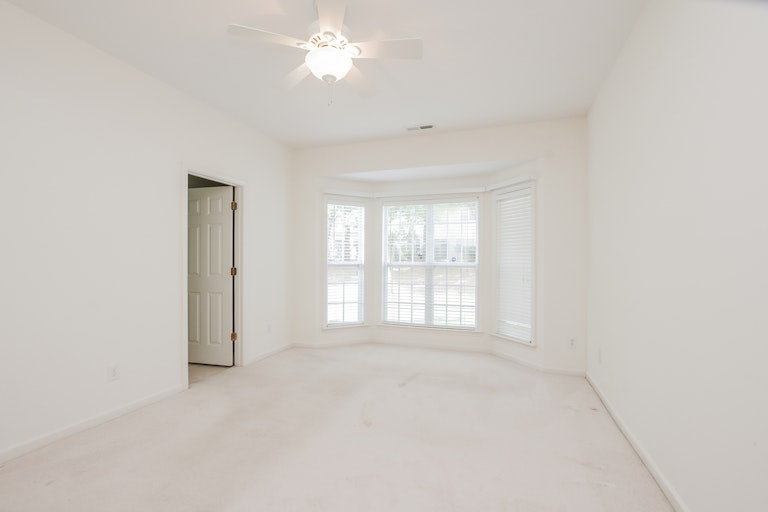 Photo 16 of 25 - 3329 Archdale Dr, Raleigh, NC 27614