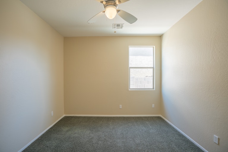 Photo 19 of 27 - 16848 W Bristol Ln, Surprise, AZ 85374