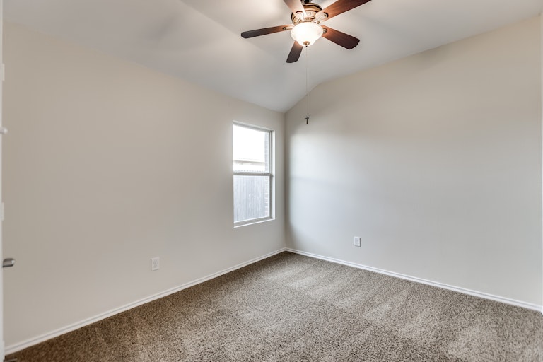 Photo 10 of 18 - 2508 Cumberland Trl, Balch Springs, TX 75181