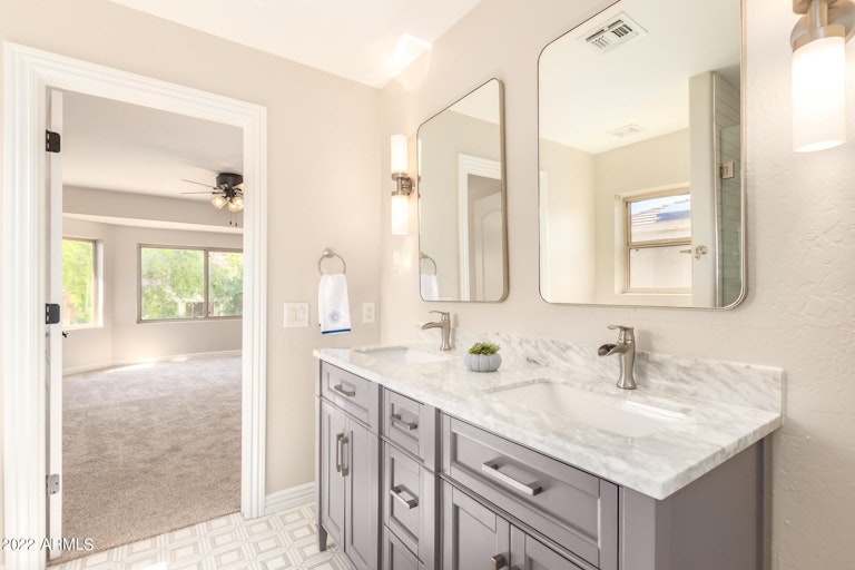 Photo 31 of 52 - 12942 W Apodaca Dr, Litchfield Park, AZ 85340