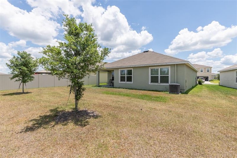Photo 5 of 34 - 30855 Summer Sun Loop, Wesley Chapel, FL 33545