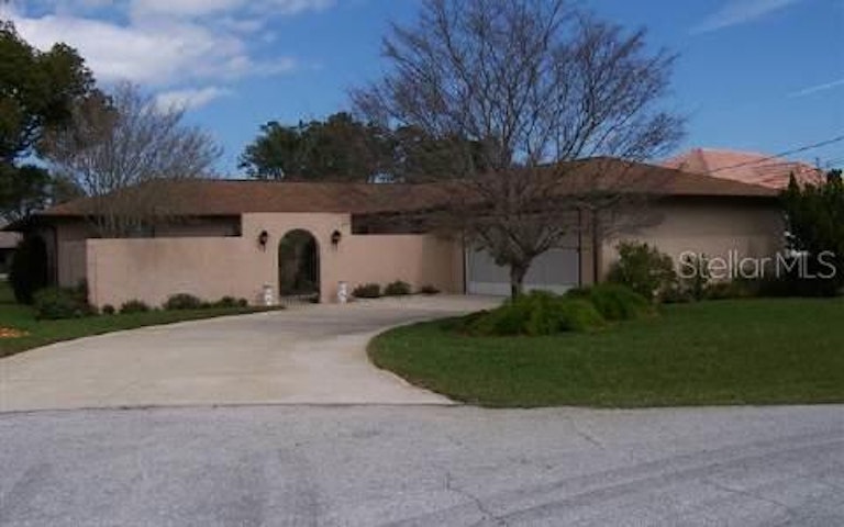 Photo 1 of 1 - 12 Collinson Ct, Palm Coast, FL 32137