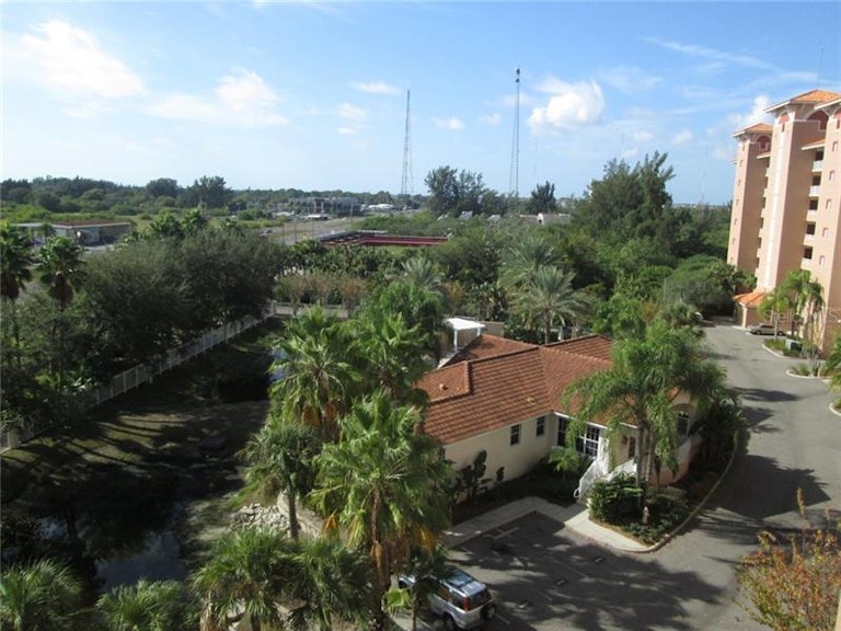 Photo 20 of 22 - 12077 Gandy Blvd N #361, Saint Petersburg, FL 33702