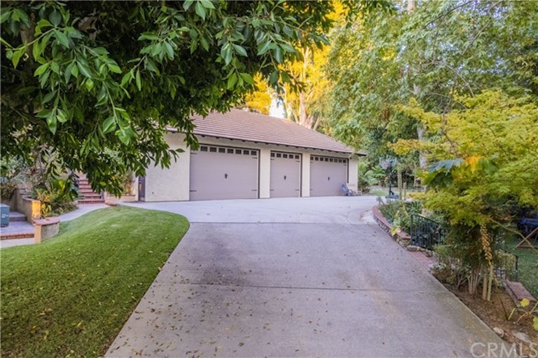 Photo 53 of 59 - 2899 N Monte Verde Dr, Covina, CA 91724