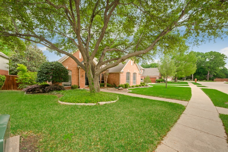 Photo 26 of 27 - 212 Hollywood Dr, Coppell, TX 75019